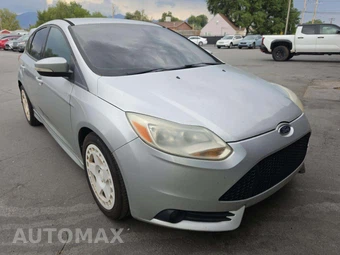 2014 Ford Focus ST Hatchback - miniatura 4