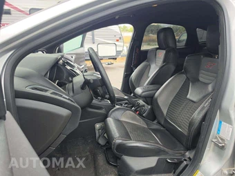 2014 Ford Focus ST Hatchback - miniatura 6
