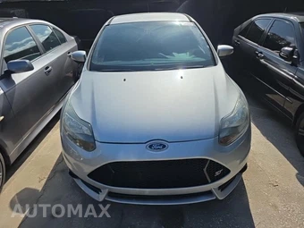 2014 Ford Focus ST Hatchback – miniatura 2