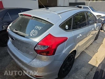 2014 Ford Focus ST Hatchback – miniatura 4