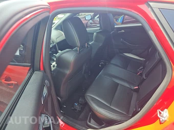 2014 Ford Focus ST Hatchback - miniatura 13