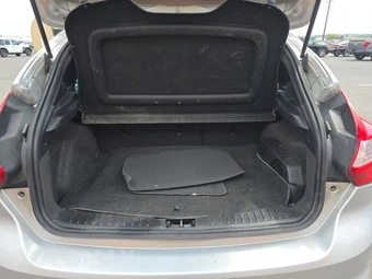 2014 Ford Focus ST Hatchback – miniatura 16