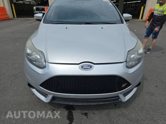2014 Ford Focus ST Hatchback – miniatura 2