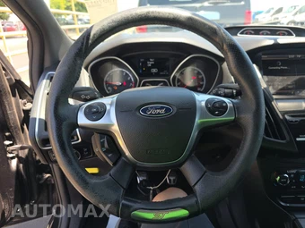 2014 Ford Focus ST Hatchback – miniatura 10