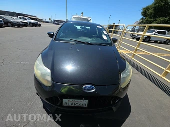2014 Ford Focus ST Hatchback – miniatura 2