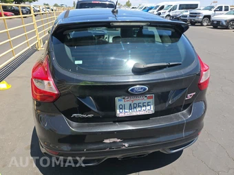 2014 Ford Focus ST Hatchback – miniatura 5