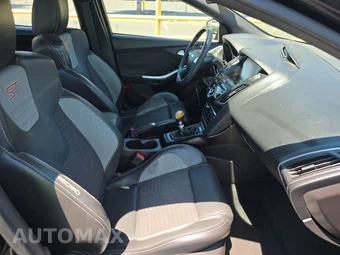 2014 Ford Focus ST Hatchback – miniatura 8