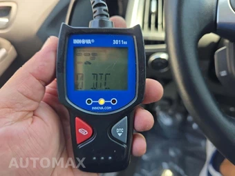 2014 Ford Focus Titanium Hatchback - miniatura 27