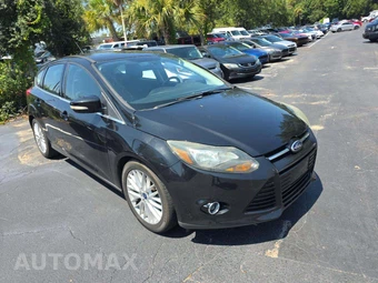 2014 Ford Focus Titanium Hatchback - miniatura 4