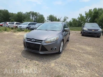 2014 Ford Focus Titanium Sedan