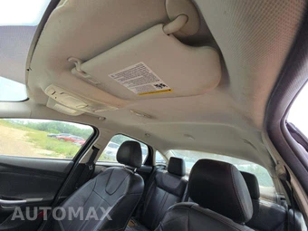 2014 Ford Focus Titanium Sedan – miniatura 8