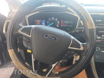 2014 Ford Fusion Hybrid SE – miniatura 10