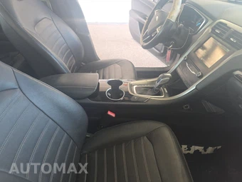 2014 Ford Fusion Hybrid SE – miniatura 8
