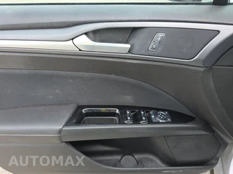2014 Ford Fusion Hybrid SE - miniatura 9