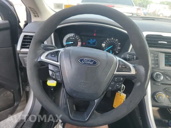 2014 Ford Fusion S – miniatura 10