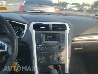 2014 Ford Fusion S – miniatura 11