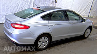 2014 Ford Fusion S – miniatura 4