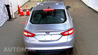 2014 Ford Fusion S – miniatura 5