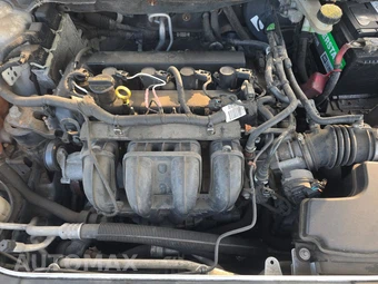 2014 Ford Fusion S – miniatura 15