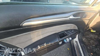 2014 Ford Fusion S – miniatura 37