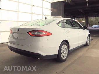 2014 Ford Fusion S – miniatura 4