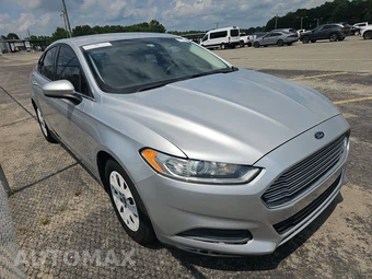 2014 Ford Fusion S - miniatura 3