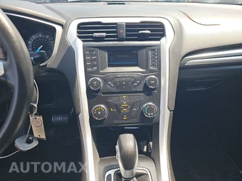 2014 Ford Fusion S - miniatura 11