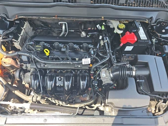 2014 Ford Fusion S - miniatura 15