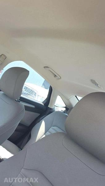 2014 Ford Fusion S - miniatura 19