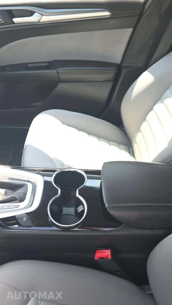 2014 Ford Fusion S - miniatura 23