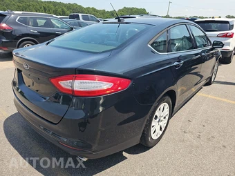2014 Ford Fusion S - miniatura 4