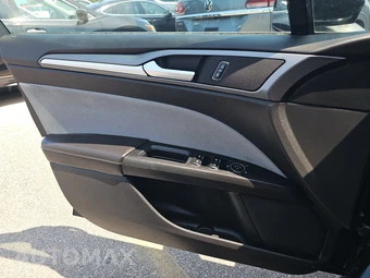 2014 Ford Fusion S - miniatura 9