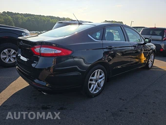 2014 Ford Fusion SE - miniatura 4