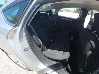 2014 Ford Fusion SE – miniatura 16