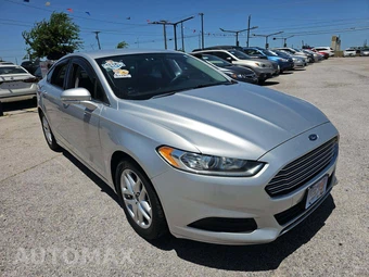 2014 Ford Fusion SE – miniatura 4