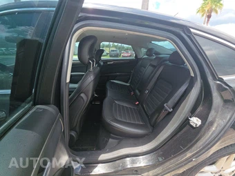 2014 Ford Fusion SE – miniatura 13