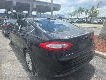 2014 Ford Fusion SE – miniatura 6