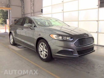 2014 Ford Fusion SE – miniatura 3