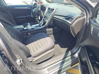 2014 Ford Fusion SE – miniatura 8