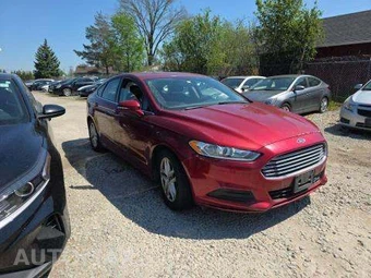 2014 Ford Fusion SE – miniatura 4
