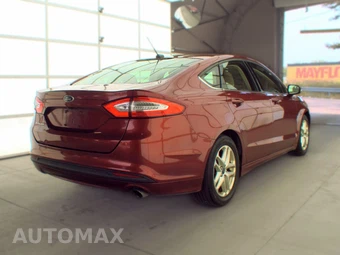 2014 Ford Fusion SE – miniatura 4