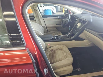 2014 Ford Fusion SE – miniatura 8