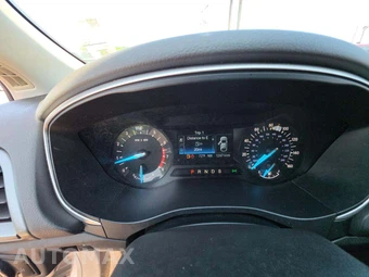 2014 Ford Fusion SE – miniatura 9