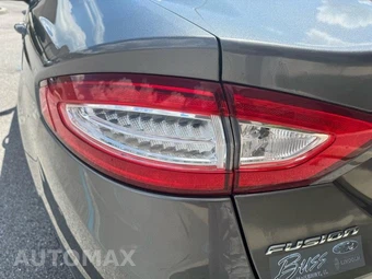 2014 Ford Fusion SE - miniatura 15