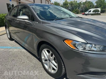 2014 Ford Fusion SE - miniatura 17