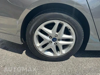 2014 Ford Fusion SE - miniatura 26