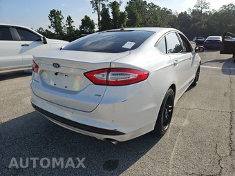 2014 Ford Fusion SE - miniatura 4