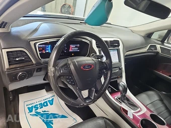 2014 Ford Fusion SE – miniatura 9