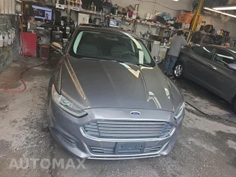 2014 Ford Fusion SE - miniatura 2