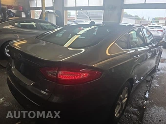 2014 Ford Fusion SE - miniatura 4